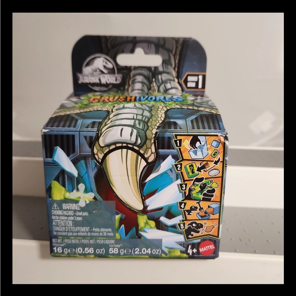 NIB Jurassic World Crushivores Series 1 Collectible Figure & Accessory Sensory